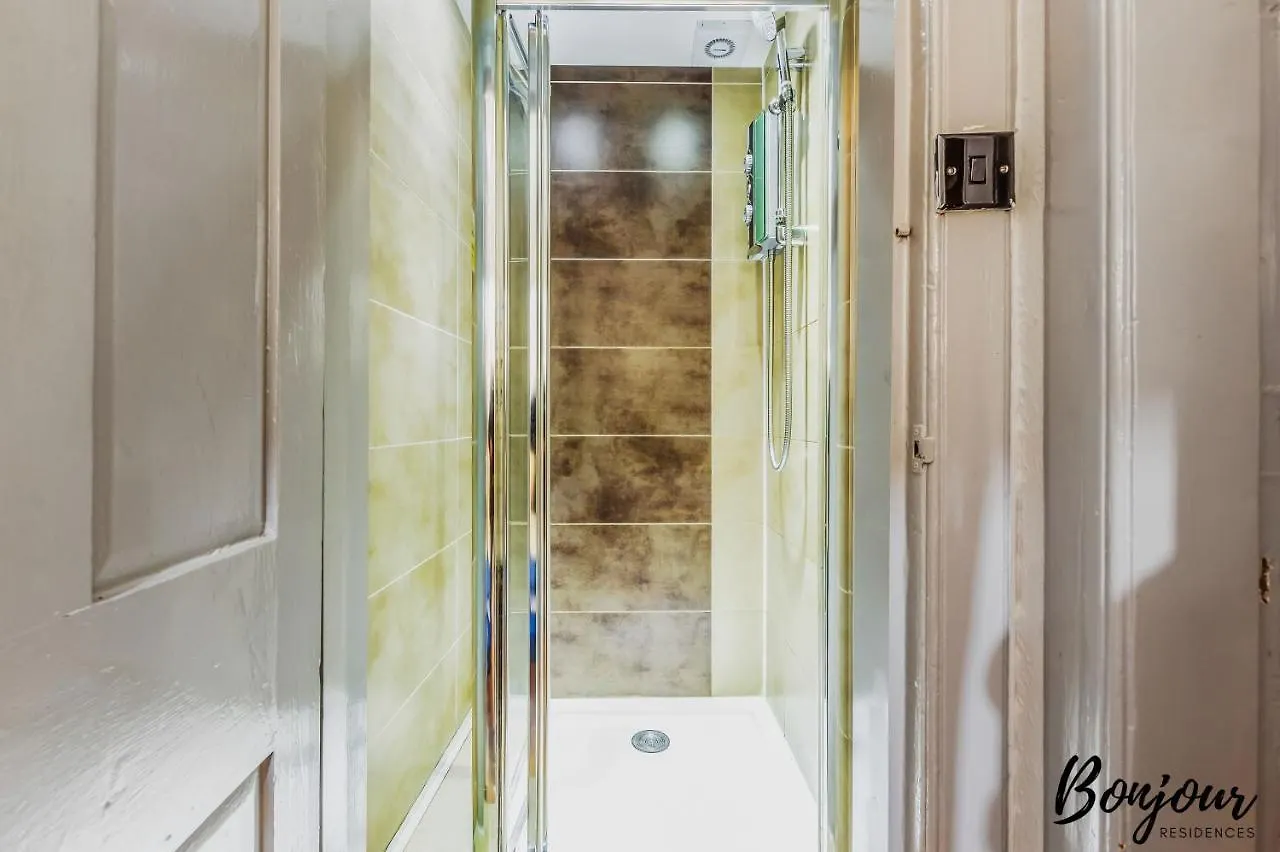 Trocadero Suite - Central-Royal Mile Castle Edinburgh Apartment
